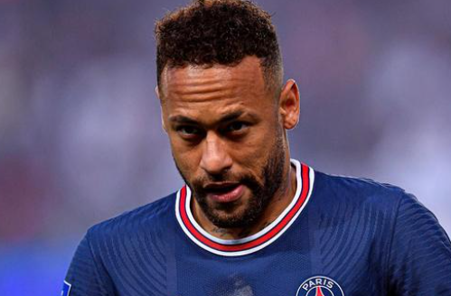 阿斯预测皇马首发：阿诺德替补，卡马文加替下小马出任右边锋（《阿斯报》预测皇马首发：阿诺德无缘先发，卡马文加顶替小马出任右边锋）